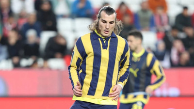 Galatasaray'da Çağlar Söyüncü depremi