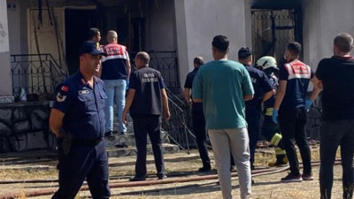 Anne ile oğlu yanarak öldü