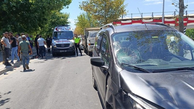 Motosiklet ile hafif ticari araç çarpıştı: 1 yaralı (16 Temmuz 2024)