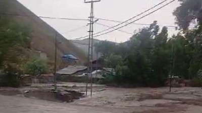 Sarıkamış'ı sel vurdu