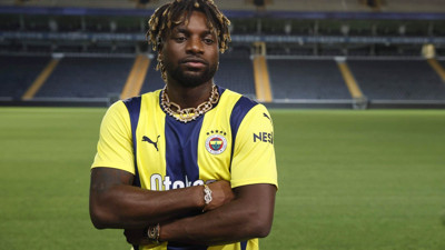 Saint Maximin Fenerbahçe formasıyla dans etti