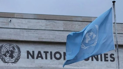 İsrail BM konvoyuna saldırdı