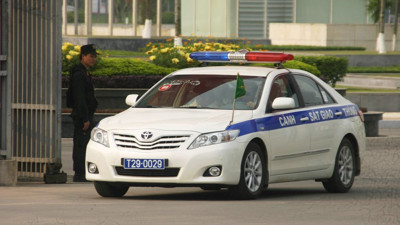 Eski çevre bakan yardımcısı tutuklandı