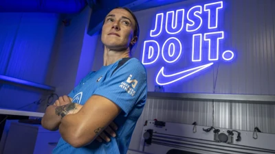 Chelsea, Lucy Bronze'u kadrosuna kattı