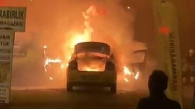 Klimayı kokladı araç yandı