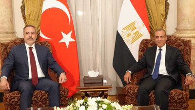 Hakan Fidan Mısırlı mevkidaşı Abdellaty ile görüştü