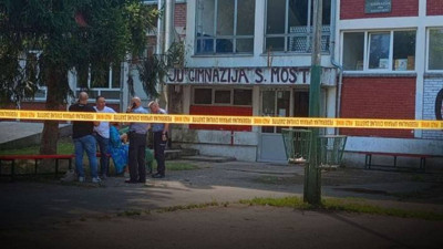 Okulda silahlı saldırı! 3 ölü