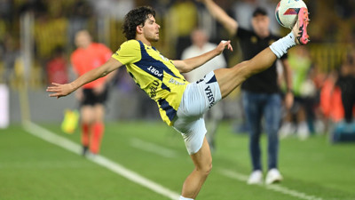 Fenerbahçe Ferdi Kadıoğlu'nu açıkladı