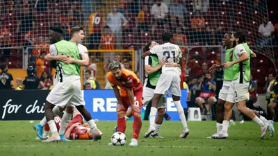 Galatasaray Young Boys'a neden elendi? Okan Buruk'tan bomba itiraf