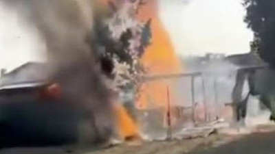 Yangına bahçe hortumuyla müdahale