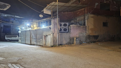 Yer: Adana. Sokakta yürürken öldürüldü