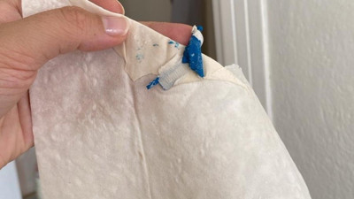 Marketten aldığı yufkadan erimiş plastik çıktı