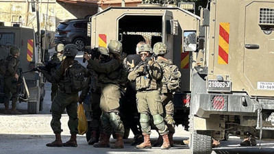 İsrail ordusu, Batı Şeria'da 20 Filistinliyi gözaltına aldı