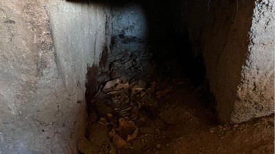 Gaziantep'te depremde yıkılan evin temelinde 4 odalı Roma Mezarı bulundu