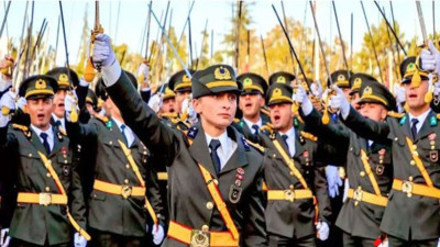 Teğmenlerin raporları Erdoğan'ın masasında. Gelir gelmez Bahçeli'yi aradı