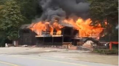 Restoran alev alev yandı (21 Eylül 2024)