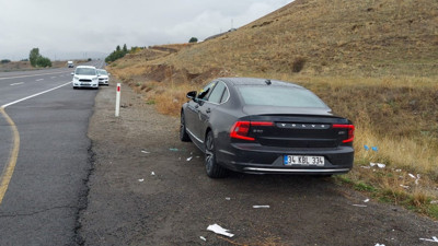 Erzurum'da lüks araçta erkek cesedi bulundu