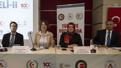 HAK-İŞ'ten "Türkiye Yüzyılında Emeklilik Paneli" düzenlendi.