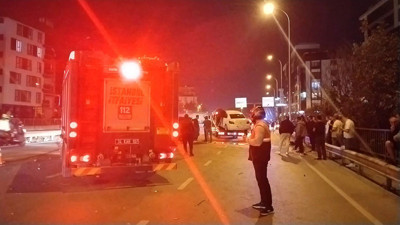 Çekmeköy'de 3 araç zincirleme kaza!