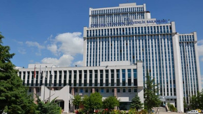 6 ay olan çalışma izni uzatıldı! Yabancı işçilere büyük kıyak