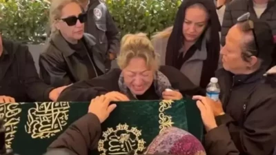Vural Çelik son yolculuğuna uğurlandı! Annesi ve kardeşinin feryatları yürek dağladı... Cenazede gözyaşları sel oldu