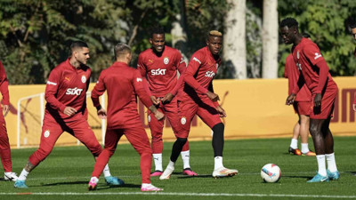 Galatasaray Beşiktaş mesaisini sürdürdü