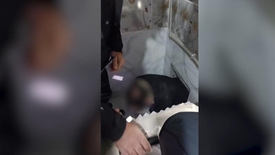 Firari hükümlü banyodaki gizli bölmesinde yakalandı