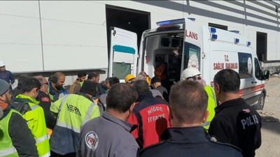 Niğde'de şantiye şefi asansör boşluğuna düştü