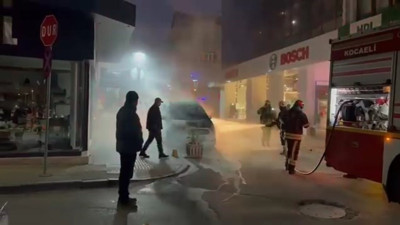 Park halindeki araçta yangın (01 Kasım 2024)