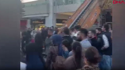 AVM'de eli yürüyen merdivene sıkışan 4 yaşındaki Eslem'in parmağı koptu