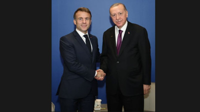 Cumhurbaşkanı Erdoğan Fransa Cumhurbaşkanı Macron ile görüştü (07 Kasım 2024)