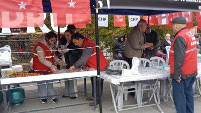 Samsun'da Atatürk anısına lokma dağıtıldı