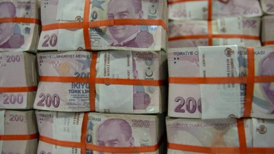 Bütçede kara delik büyüyor: 186 milyar 271 milyon TL açık verildi