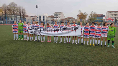 Kadın futbolcular İsrail ve insanlığa çağrı yaptılar