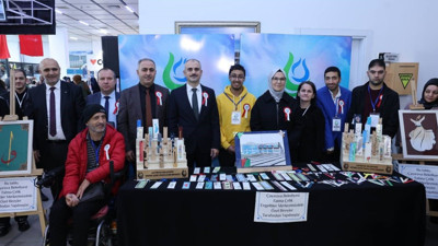 Özel bireylerden kitap günlerine özel etkinlik