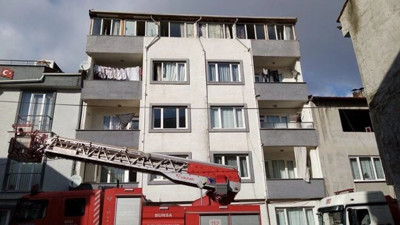 5 katlı apartmanın çatı katında yangın!
