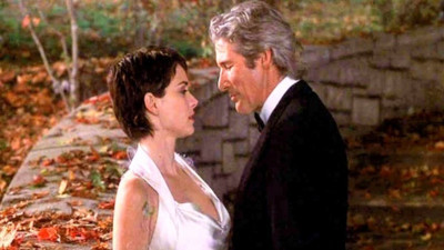 Ekran yıldızları gündemden düşünce neden psikolojik sorun yaşarlar? Uzmanlar açıklıyor...