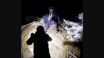 Erzincan’da tipi nedeniyle kanyonda mahsur kalan elektrik ekipleri kurtarıldılar