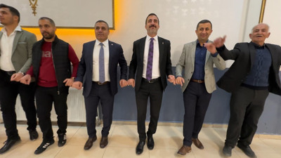 Hakkari’de halay çekerek kutladılar: Kurallara uyma sözünü yinelediler