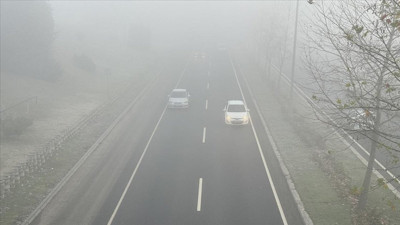 Düzce’de yoğun sis: Göz gözü görmüyor