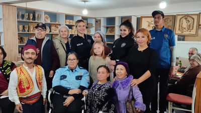 Ortopedik engelli Asuman'ın polis olma hayali Ayvalık'ta gerçek oldu