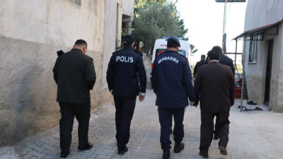 Şehidin vasiyeti gidip de dönmemek var diye başlıyor