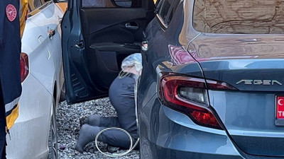 Ecel aracına binerken yakaladı