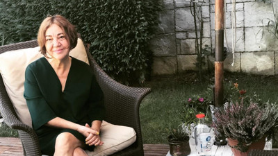 Ünlü şarkıcı Nazan Öncel’den sevenlerini endişelendiren haber! Apar topar ameliyata alındı