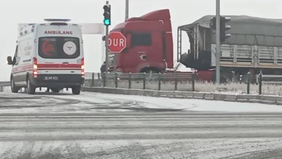 Yollar buz pistine döndü