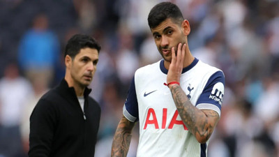 Cristian Romero Tottenham yönetimini topa tuttu