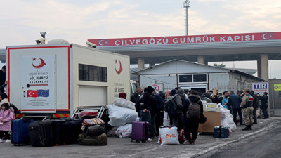 Türkiye'deki Suriyeliler ülkelerine geri dönüyor