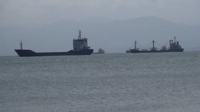 Fırtınadan kaçan balıkçı gemileri Sinop Limanı'na sığındı