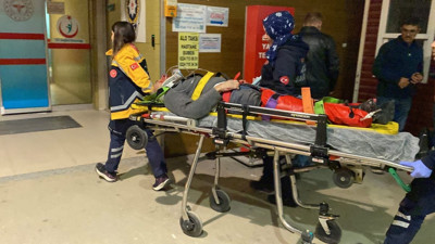 Yük asansörü boşluğuna düşen iş yeri sahibi ağır yaralandı