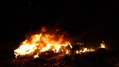 Antalya'da hurda lastikler yakıldı D-400 Karayolu trafik aksadı